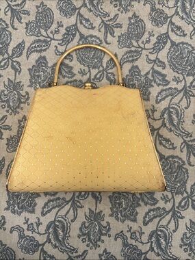 Vintage Joymax Women’s Quilted Top-Handle Bag in Gold